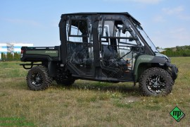 JOHN-DEERE-855D-4S-Cab-1