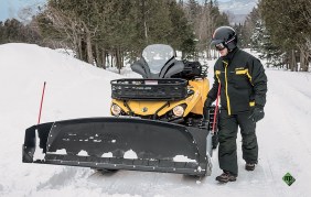 flex-plow-benna-spalaneve-can-am-foto